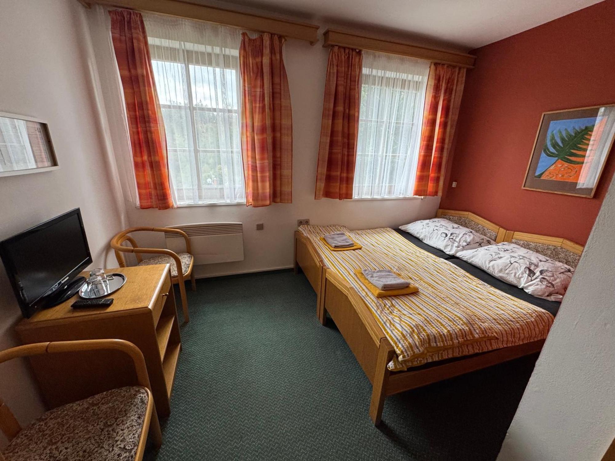 Lucni Dum Hotel Janske Lazne Room photo